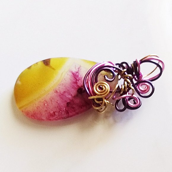 FREE GIFT CLAIMED BY DEBBIE :0) - Picture 5 of 8